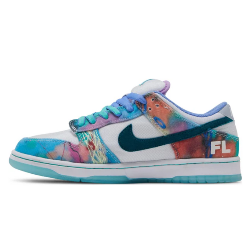 Tênis Nike SB Dunk Low Futura
