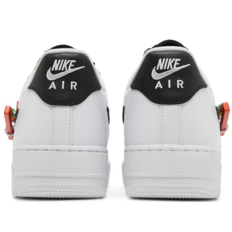 Tênis Nike Air Force 1 '07 Premium 'Carabiner - White Habanero Red'
