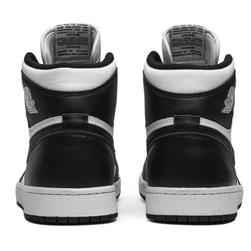 Tênis Air Jordan 1 Retro High OG Black/White