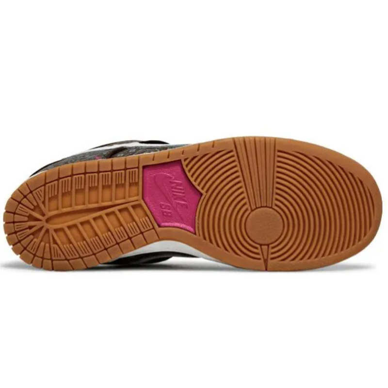 Tênis Nike Dunk Low SB Paisley Brown