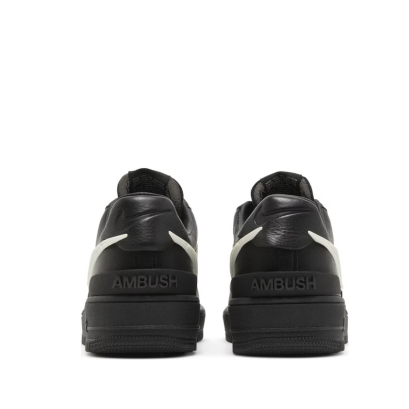 Tênis Air Force 1 Low 'Black' x AMBUSH