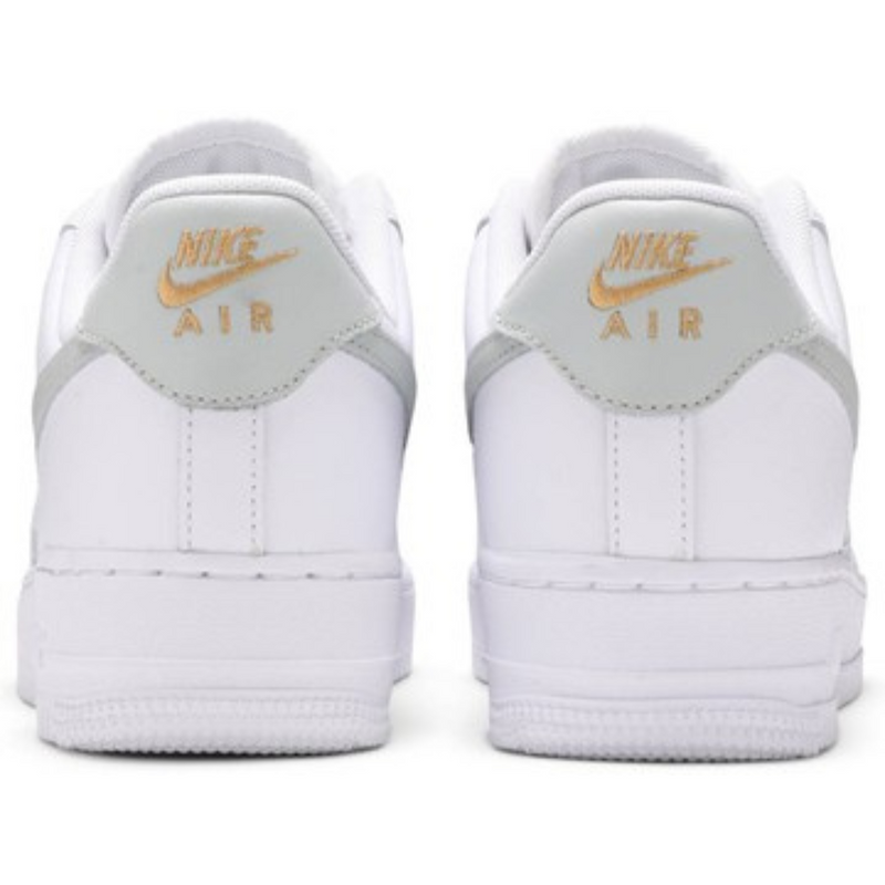 Tênis Nike Air Force 1 White Light Silver