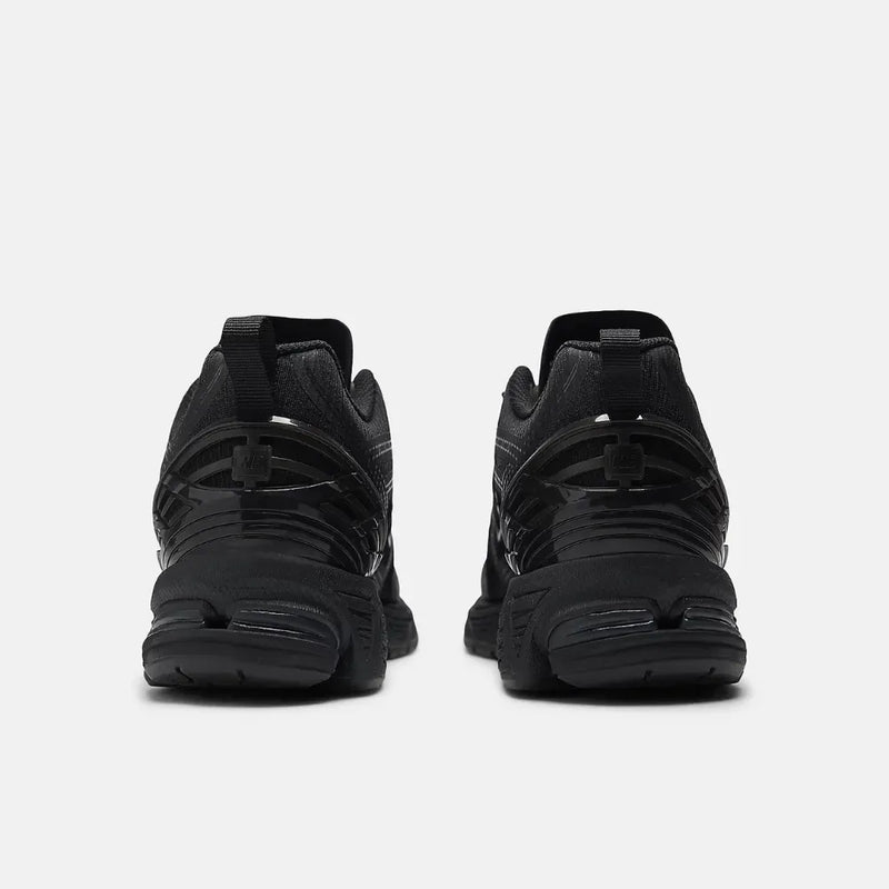 New Balance 1906R Black Dark Silver Metallic Cement