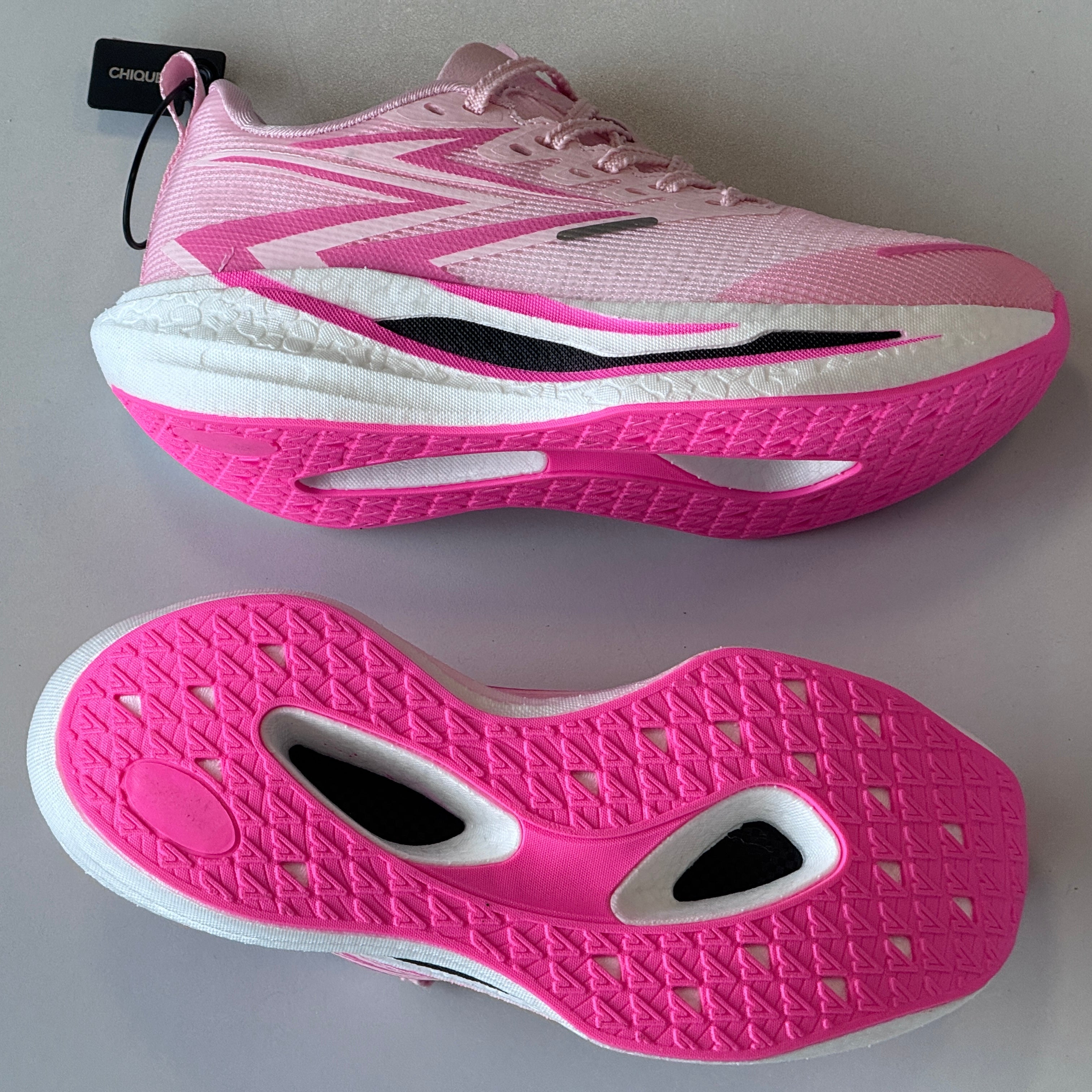 Tênis Carbon Fly com Placa de Impulsão